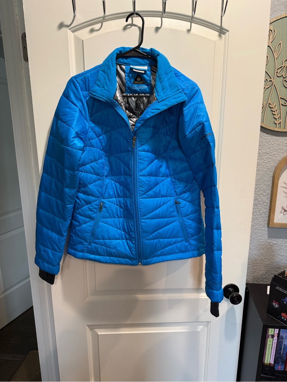 Lightweight Quilted Insulated Puffer Jacket - Bright Blue
